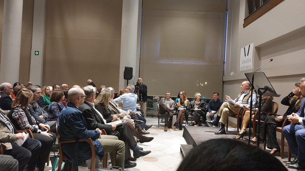 Presentación del libro “101 relatos judiciales” en el Ateneo Mercantil.